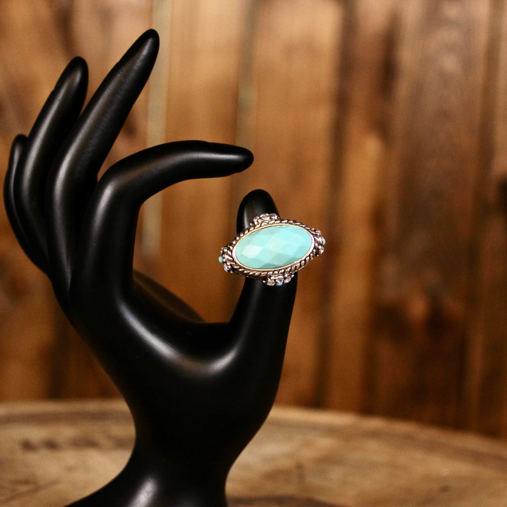 Vintage Faceted Turquoise Statement Ring | Ornate Rope Border | Southwestern Style