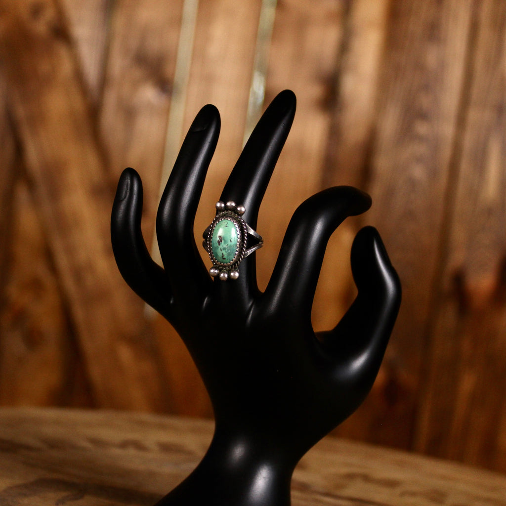 Vintage Handmade Turquoise Ring | Twisted Rope Border | Navajo Inspired Sterling Silver Ring | 1970s–1990s