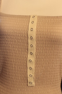 Knit top snap down