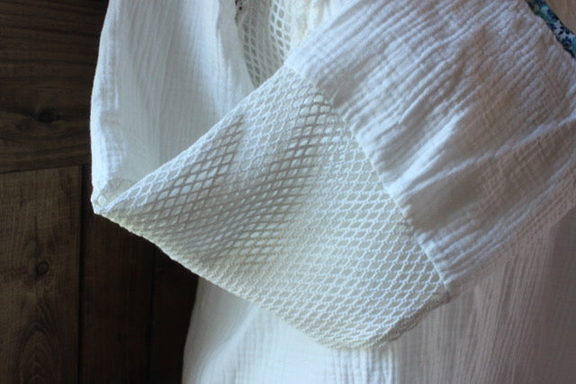 Long sleeve Mesh-patched cotton blouse