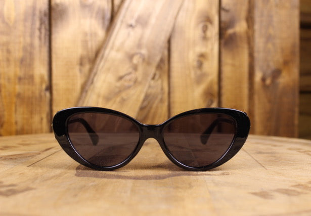 Retro cat eyes sunglasses