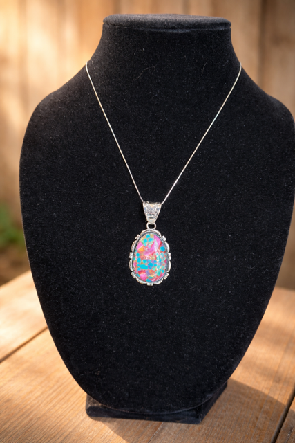 Chaos Chic Jewelry - Pendant