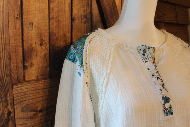 Long sleeve Mesh-patched cotton blouse